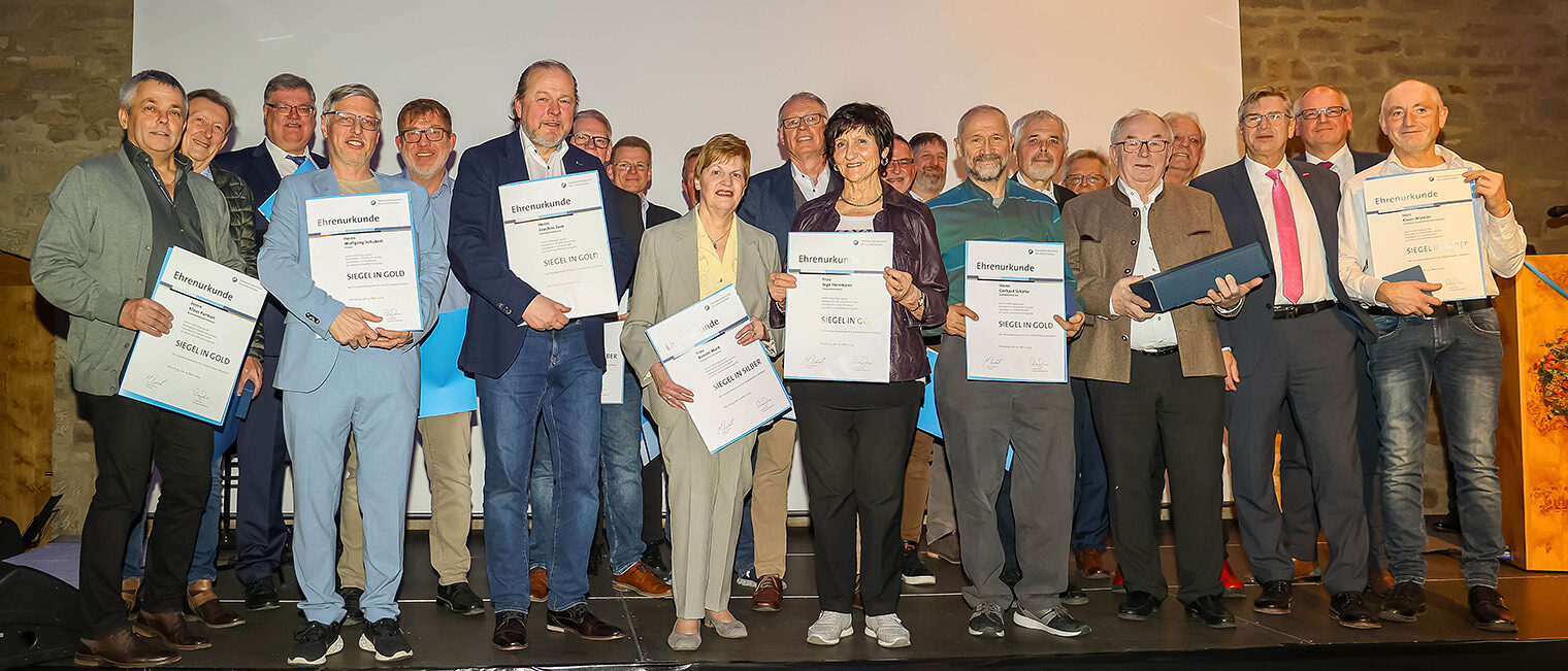 Geehrte Mitglieder des Prüfungsausschusses beim Ehrenamtstag 2024